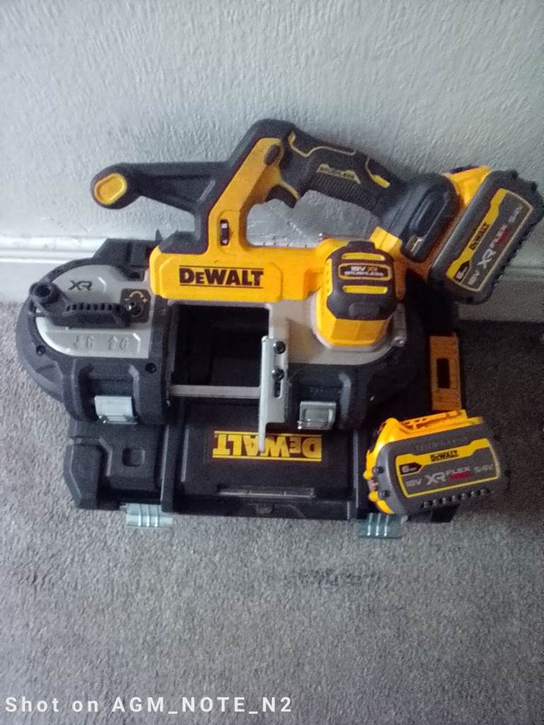 DeWalt XR Flexvolt Band Saw with Battery – Good Condition