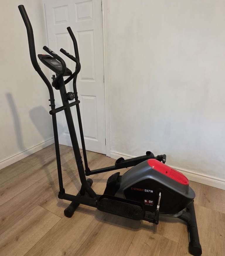 Body Sculpture E-Strider EG718 Elliptical Trainer, used only a few times