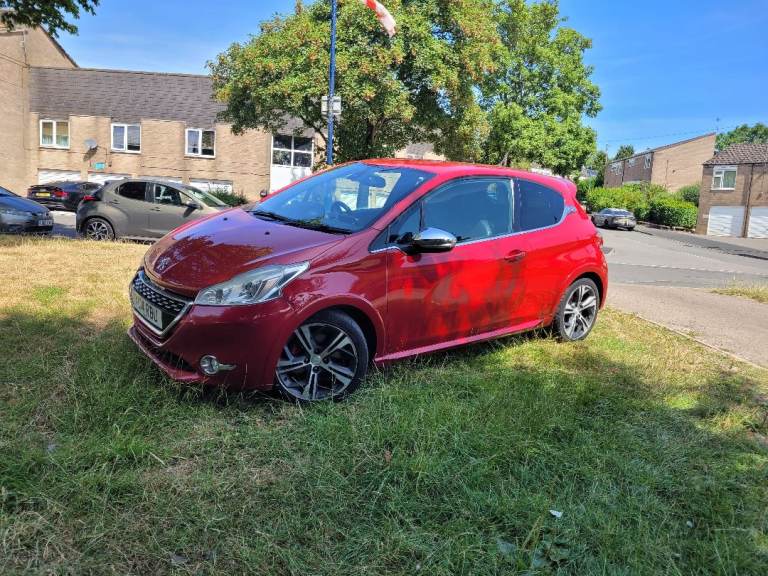 Peugeot, 208, Hatchback, 2014, Manual, 1598 (cc), 3 doors