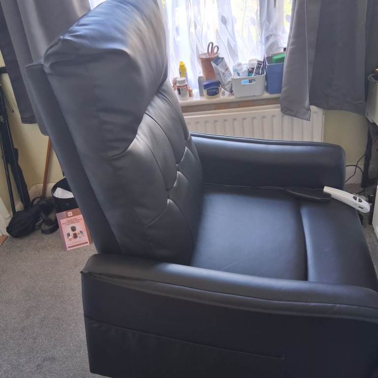 Reclining Arm Chair with Massage Mechnaisum