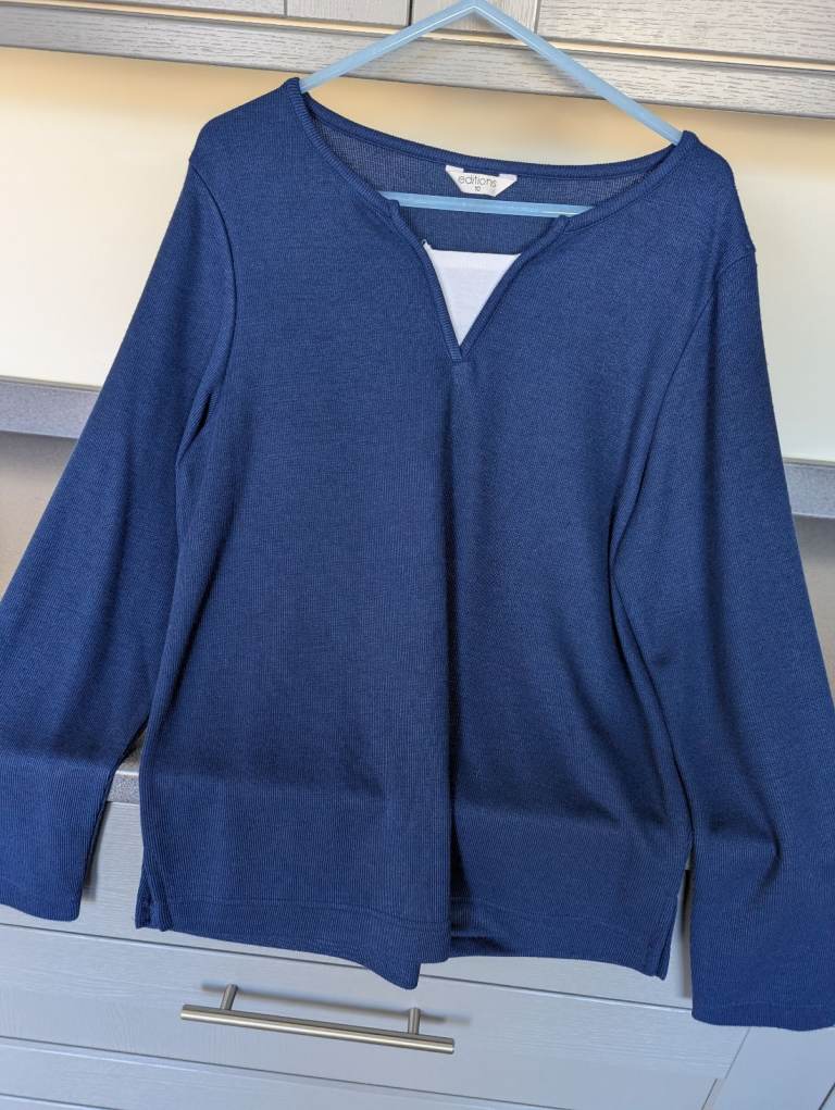 Ladies top 