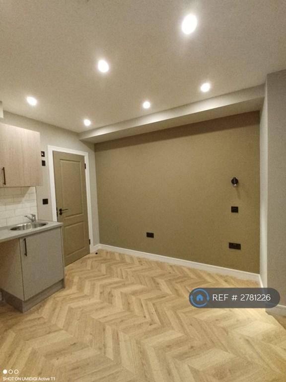 Studio flat in Valentine Road, Harrow, HA2 (#2781226)