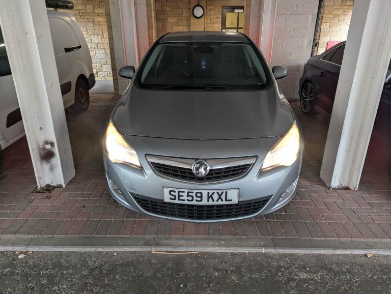 Vauxhall, ASTRA, Hatchback, 2010, Manual, 1598 (cc), 5 doors