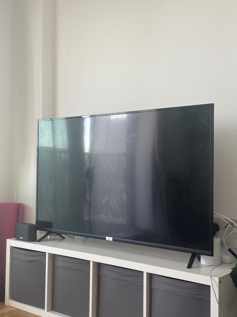 50 inch TCL Smart TV