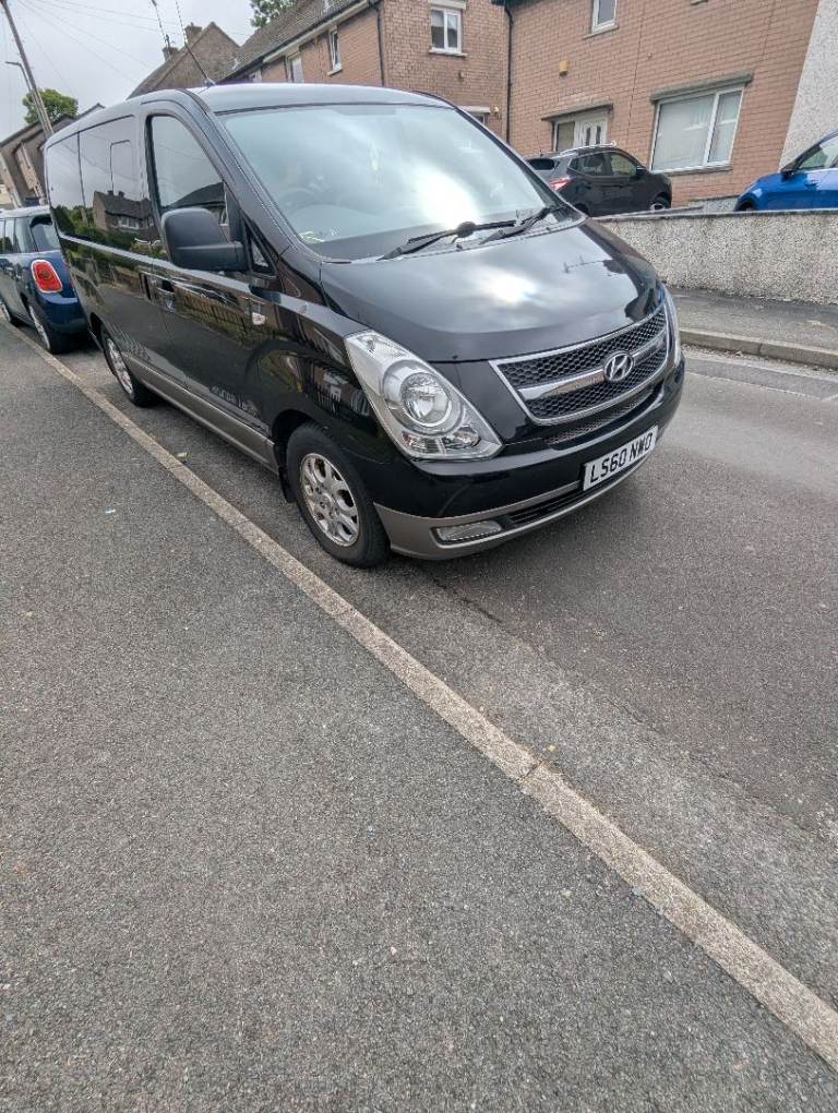 Hyundai i800 2010 