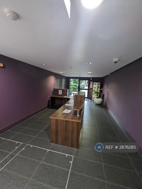 2 bedroom flat in Eddington Court, London, E16 (2 bed) (#2876285)