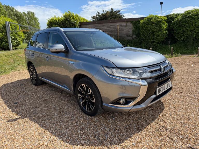 2016 Mitsubishi Outlander 2.0h 12kWh GX4h SUV 5dr Petrol Plug-in Hybrid CVT 4WD