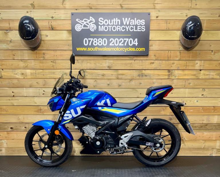 Suzuki GSX-S 125 : 2017 model : covered only 5869 miles 