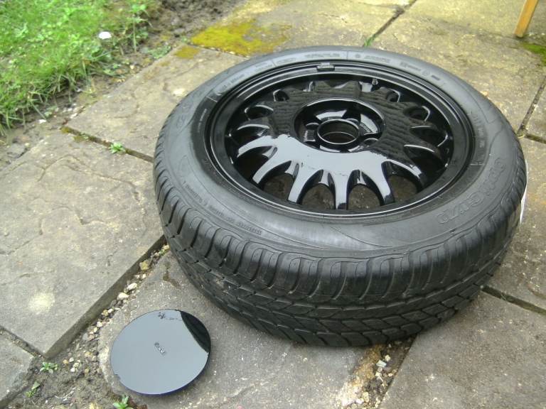 ONE,LOOSE,SAAB 15 INCH,5 X 110 PCD ALLOY £10,ONE,VAUX 16 INCH,5 X 110 PCD ALLOY,CENTRE AND 205/55/16