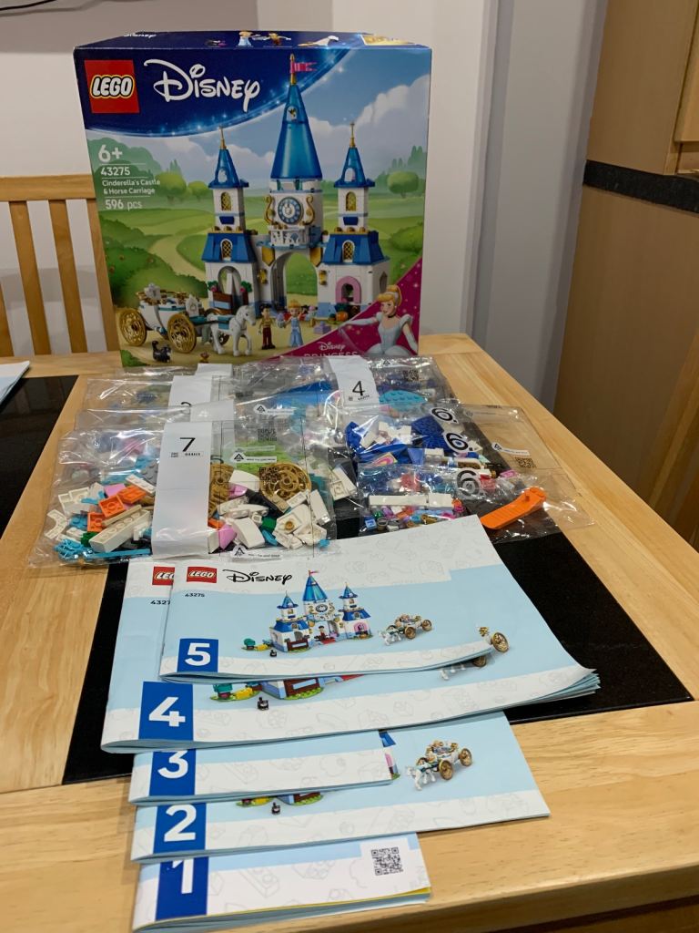 Lego 43275 Disney Cinderella's Castle & Horse Carriage