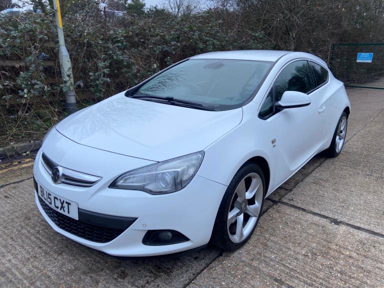 2015 Vauxhall Astra GTC 1.4T 16V SRi 3dr White Years MOT Warranty PSH HPI Clear HATCHBACK Petrol ...