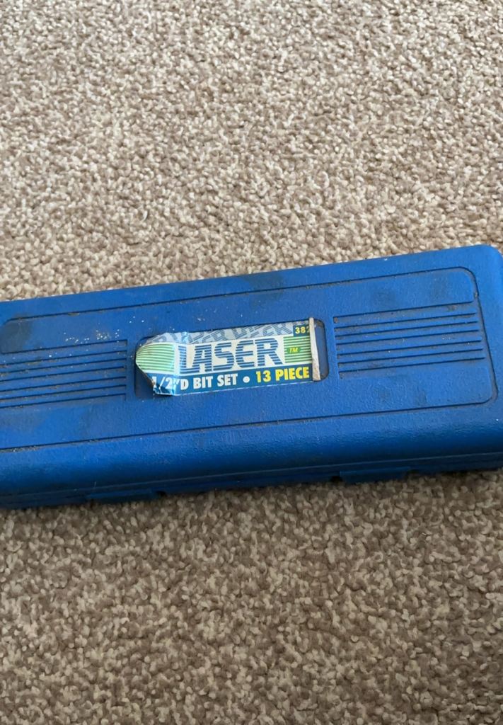 LASER 13-Piece Bit Set – like new 