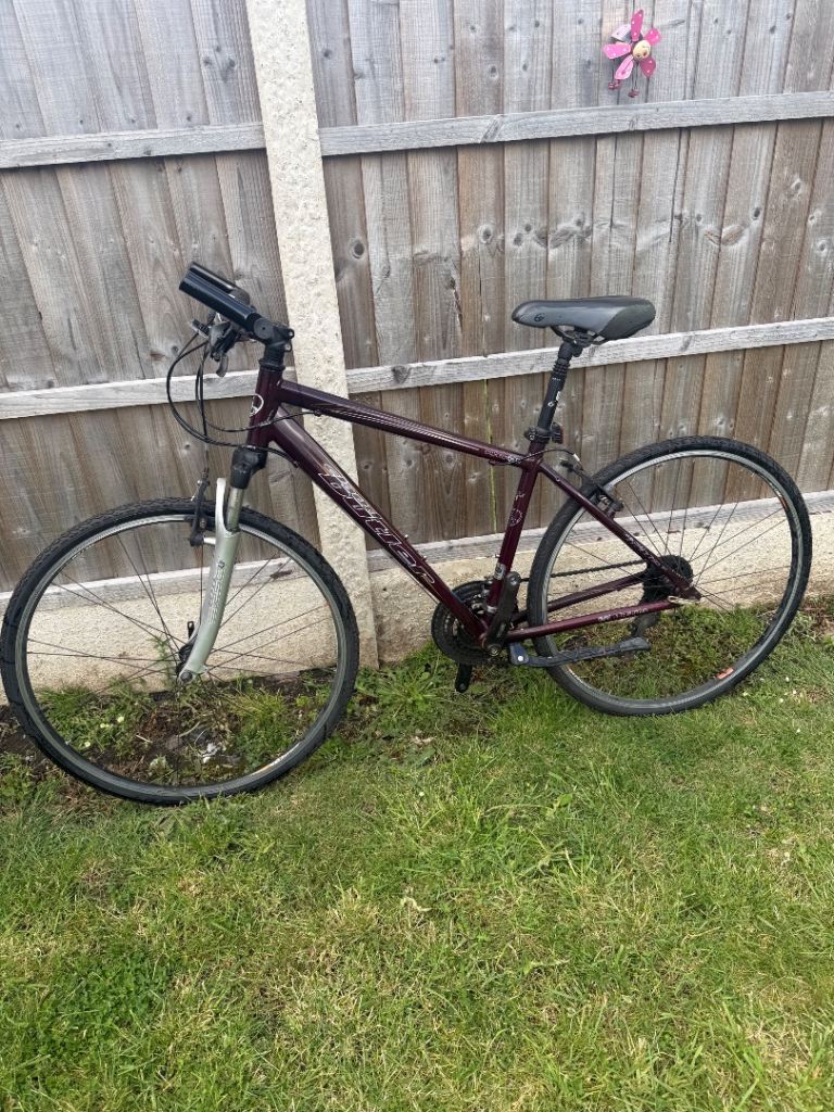 Claud butler 28” wheel 21 speed hybrid bike 