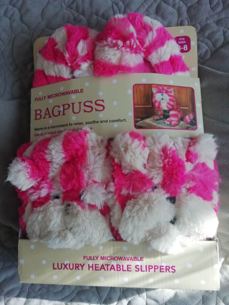 Bagpuss microwaveable slippers