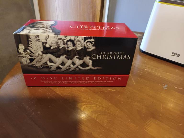 AS NEW BOXED SET OF XMAS CDS 
