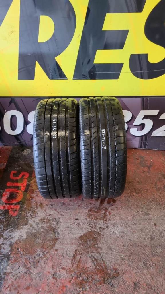 2x 235 35 19 Michelin Pilot Sport 4s
