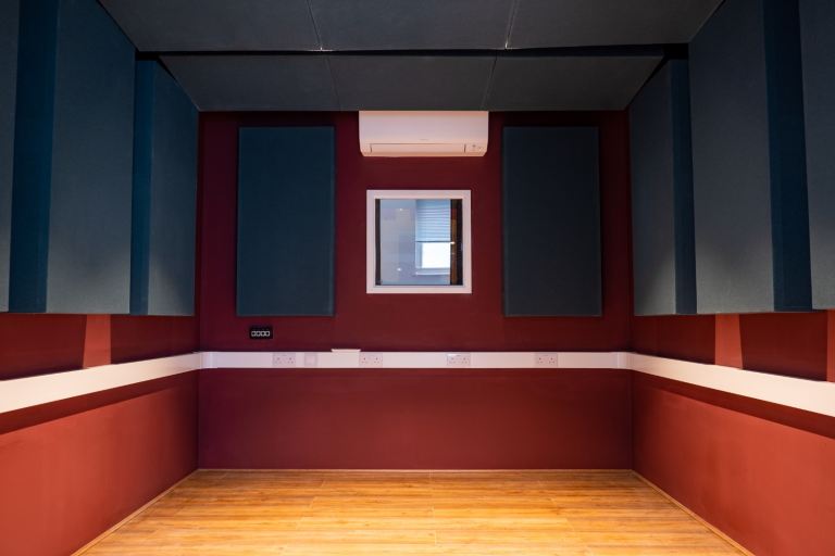 NEW, STATE OF THE ART RECORDING STUDIO FOR LET IN CENTRAL LONDON!!!!