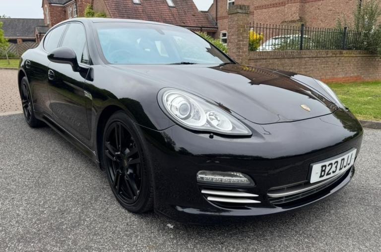 2013 PORSCHE PANAMERA 3.0 V6 PLATINUM ED GENUINE 77K LONG MOT JUST SERVICED WOW!