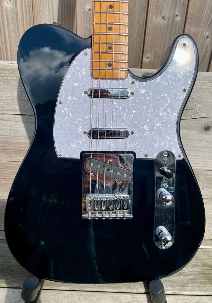 Fender Mexican Telecaster “Blackout” 2007 – 3 Pickups, 5-Way Switch – Versatile & Rare