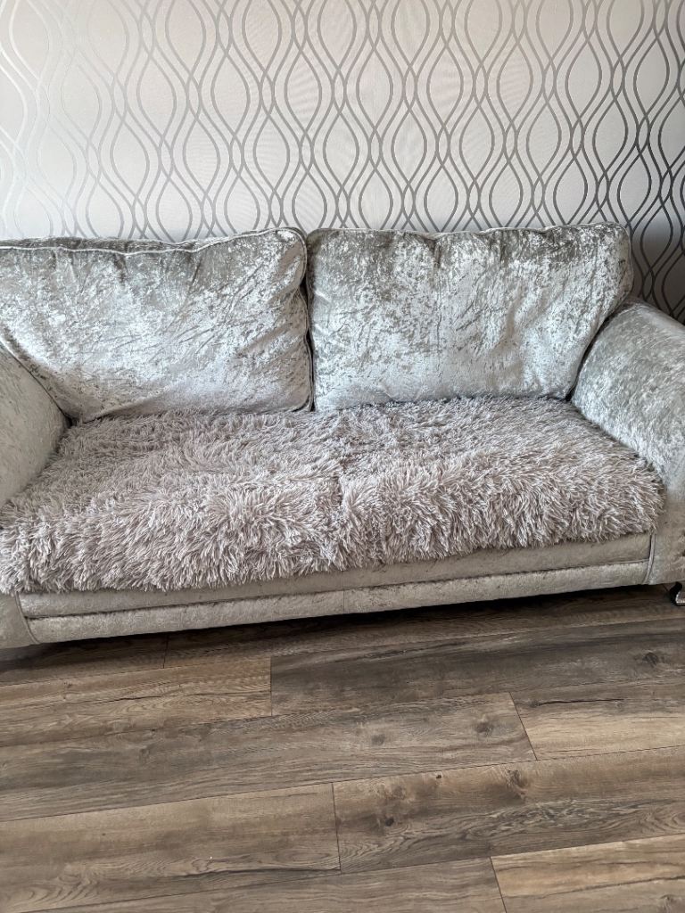 2 crushed velvet style 3 seater sofas