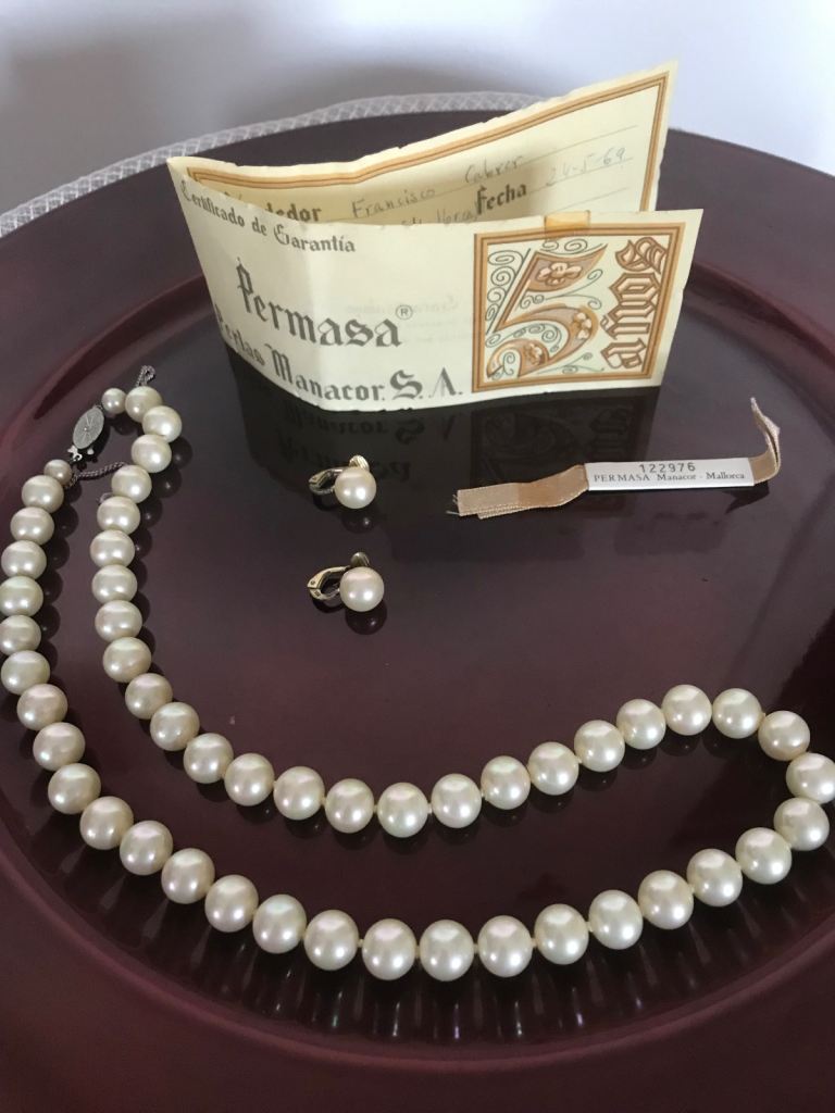 Elegant Mallorca NUBE Perlas Necklace & Earrings 