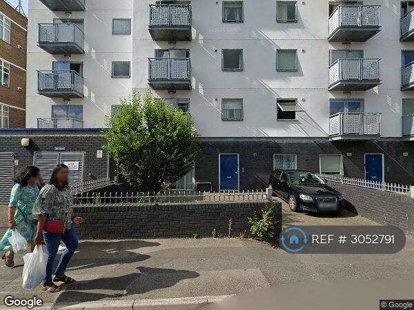 2 bedroom flat in Prince Regent Road, Hounslow, TW3 (2 bed) (#3052791)