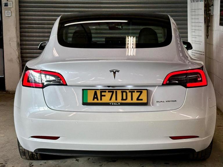 TESLA MODEL 3 (Dual Motor) Long Range Auto 4WDE 4dr 2021