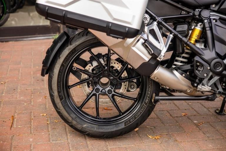 BMW R 1250 GS TRIPLE ! LUGGAGE ! STUNNING