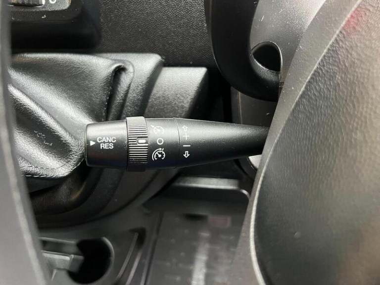 2022 Peugeot Boxer 2.2 BlueHDi 335 S Platform Cab L3 EU6 Luton DIESEL Manual