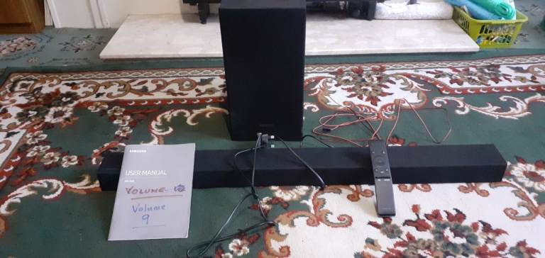 SAMSUNG SOUNDBAR 