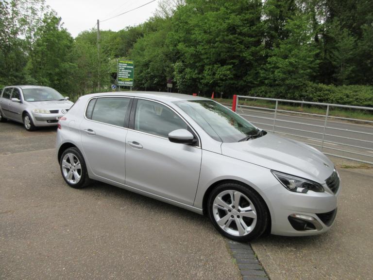 2015 Peugeot 308 1.6 HDi 115 Allure 5dr HATCHBACK Diesel Manual