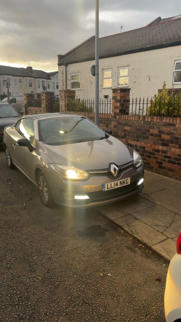 Renault, MEGANE, Convertible, 2014, Manual, 1598 (cc), 2 doors
