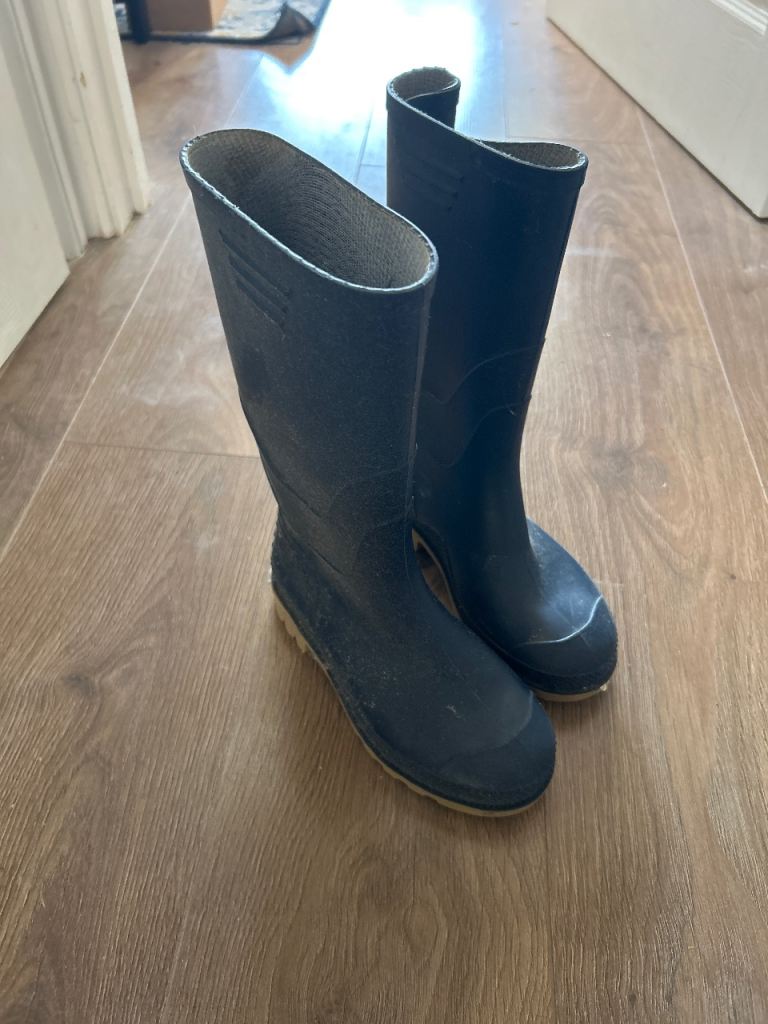 Wellies Size 3