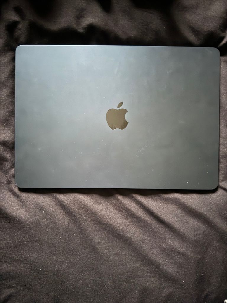 Apple Macbook Air M3 15” 