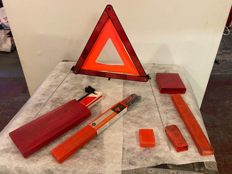 warning triangles - 3 available