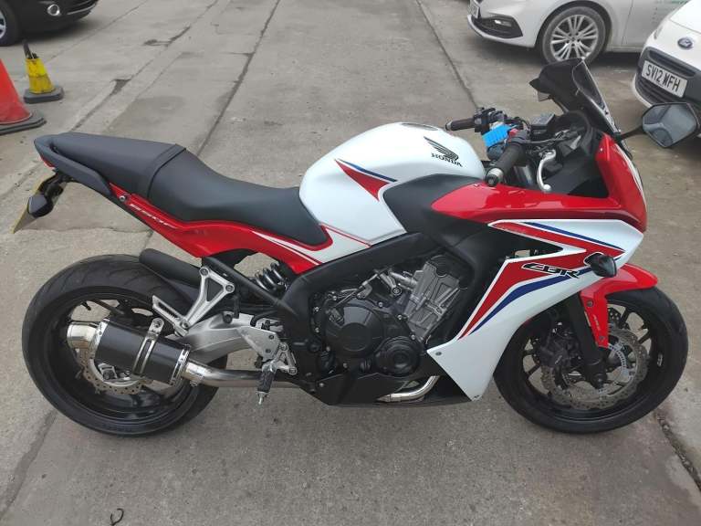 2015 15 HONDA CBR 650 FA-E CBR650 SPORTS TOURER 26k MILES NEW MOT CBR650F