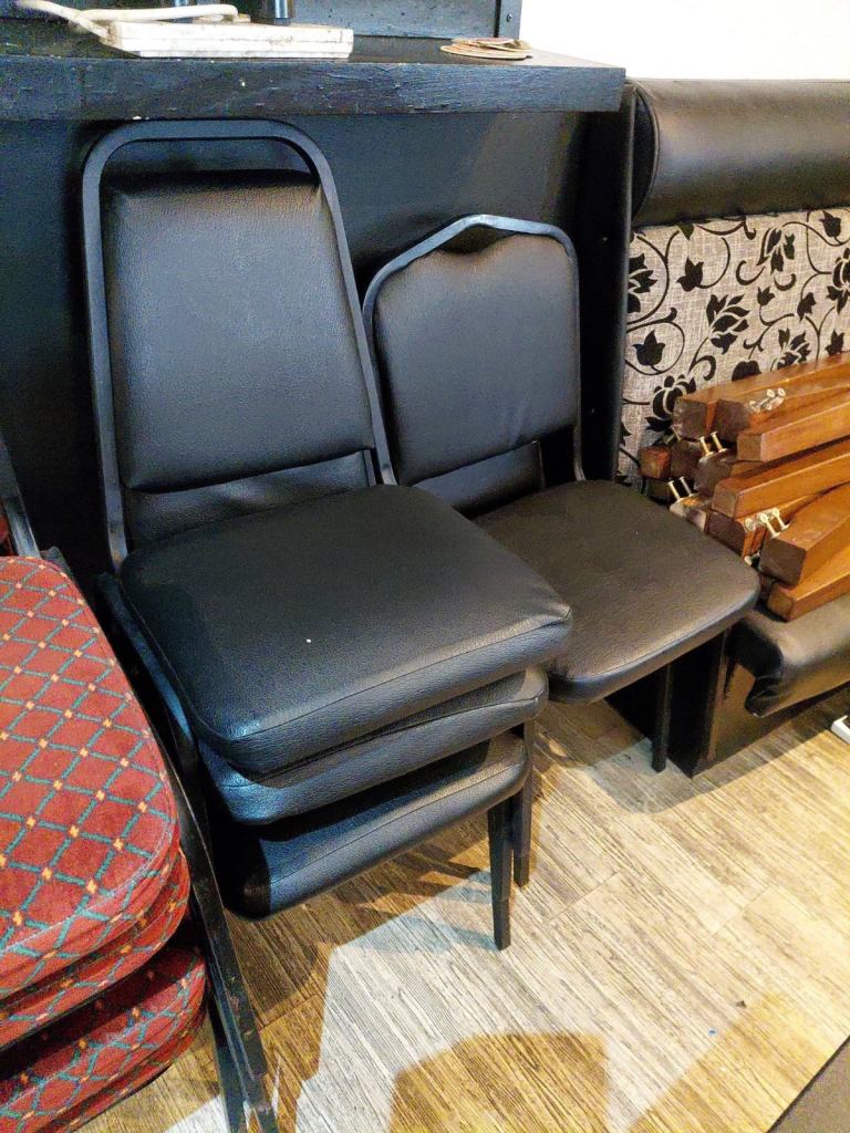 Free Chairs/Stools ideal for Pub/Cafe/Man Cave/Games Room