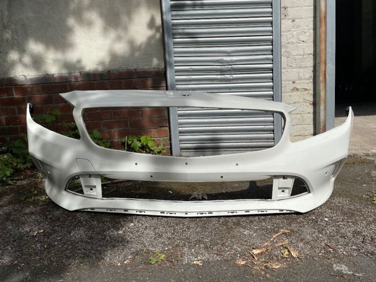 MERCEDES A CLASS W176 SE FACELIFT FRONT BUMPER WITH PDC HOLES (2016-2019) 