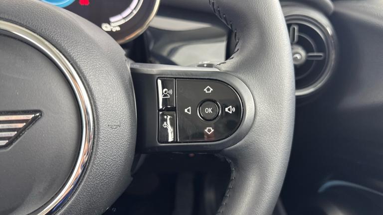 2021 MINI Hatch 135kW Cooper S Level 1 33kWh 3dr Auto HATCHBACK ELECTRIC Automatic