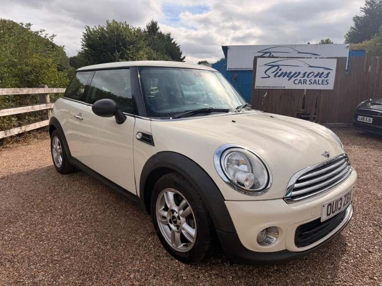 MINI HATCH 1.6 One Euro 5 3dr (white) 2013