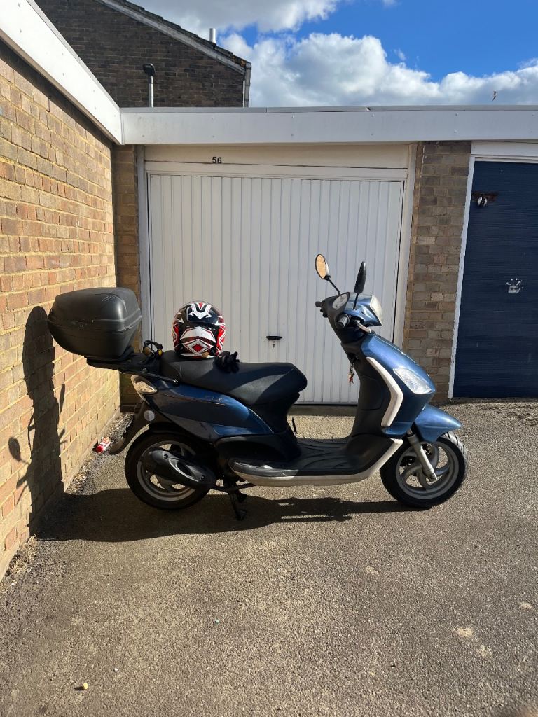 Piaggio Fly 50