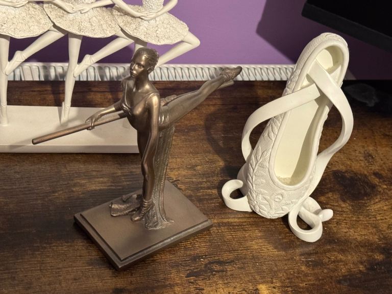 Ballet ornaments x 5