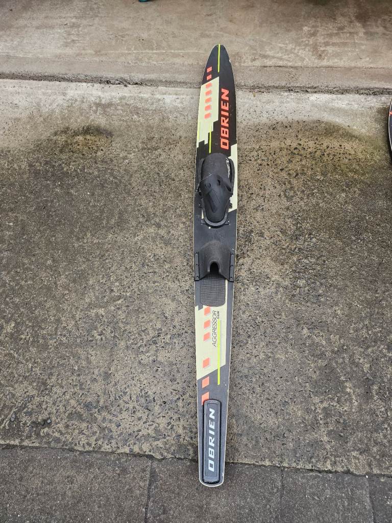 Waterski - Obrien Aggressor Slalom mono ski.