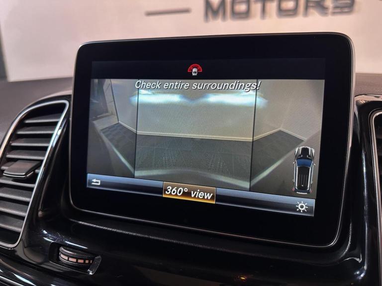 MERCEDES-BENZ GLE CLASS 3.0 GLE350d V6 AMG Line (Premium) G-Tronic 4MATIC Euro