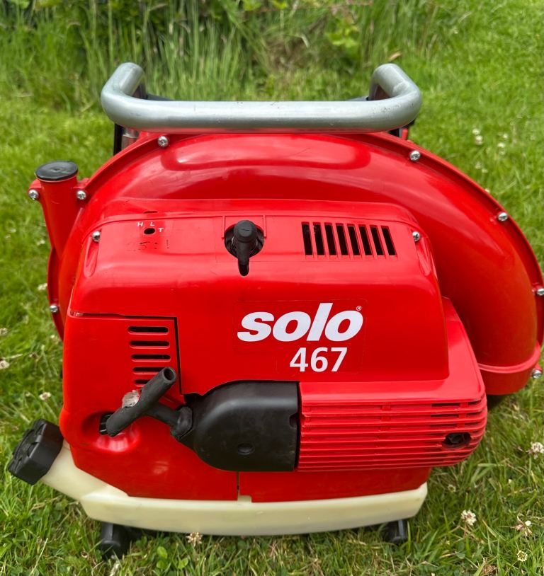 Solo commercial back pack leaf blower super condition fantastic bit’a kit lawnmower mower power tool