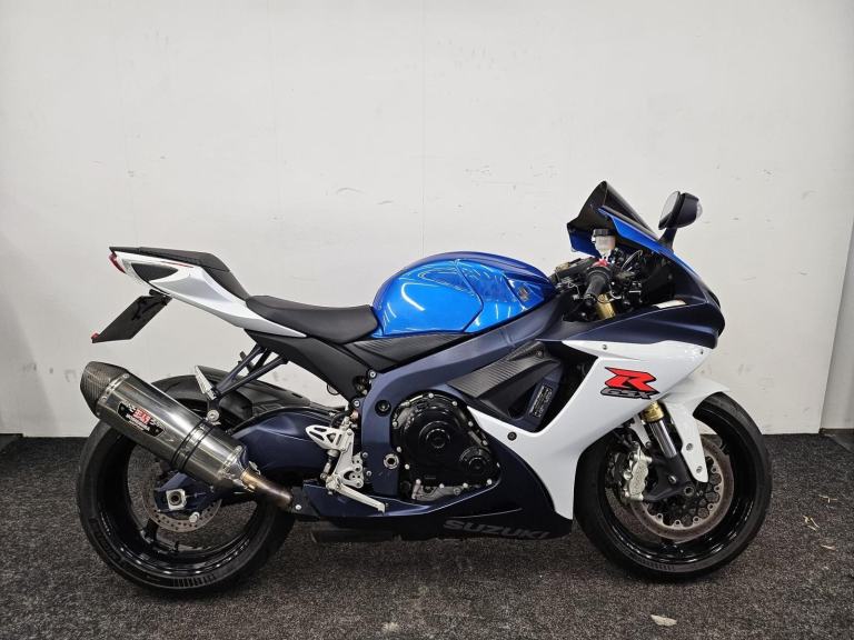 SUZUKI GSXR750 ** READY TO GO - YOSHIMURA EXHAUST - MOT MARCH 2027 **