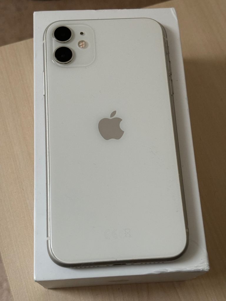 iPhone 11 white 64gb