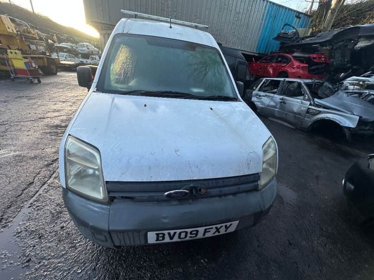 FORD TRANSIT CONNECT 2009 1.8 DIESEL BREAKING FOR PARTS 