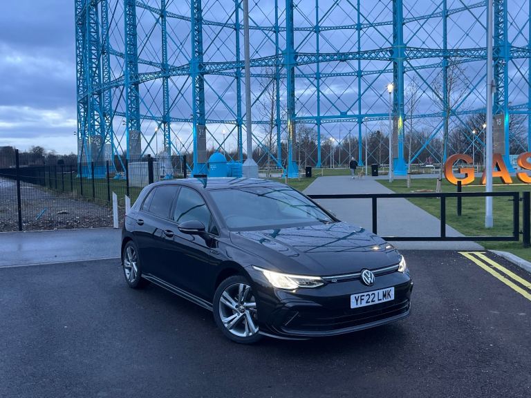 2022 Volkswagen Golf 2.0 R- Line TDI S-A DSG Full Service History heated steering wheel