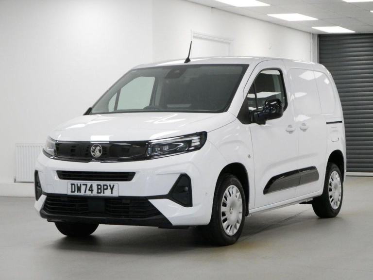 2025 VAUXHALL COMBO 2300 1.5 TURBO D 130 BHP L1 SWB PRO EDITION